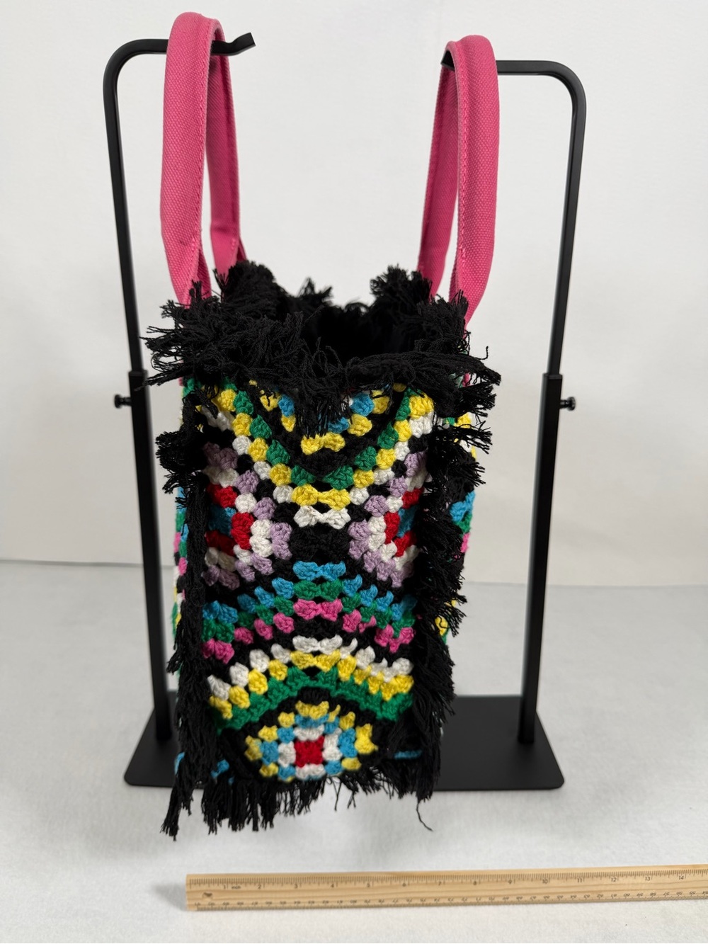 Saint Brarths Pink-Accent Crochet Tote Bag - Picture 6 of 9